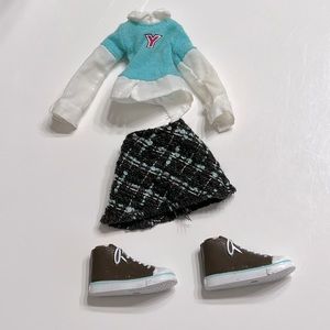 Bratz Back To School Cloe Outfit Shirt Skirt Shoes